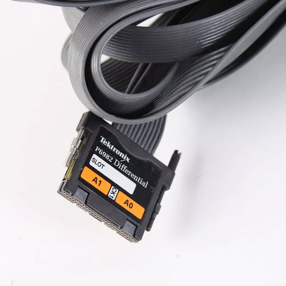 Tektronix P6982 17 Channel High Density Logic Analyzer Probe