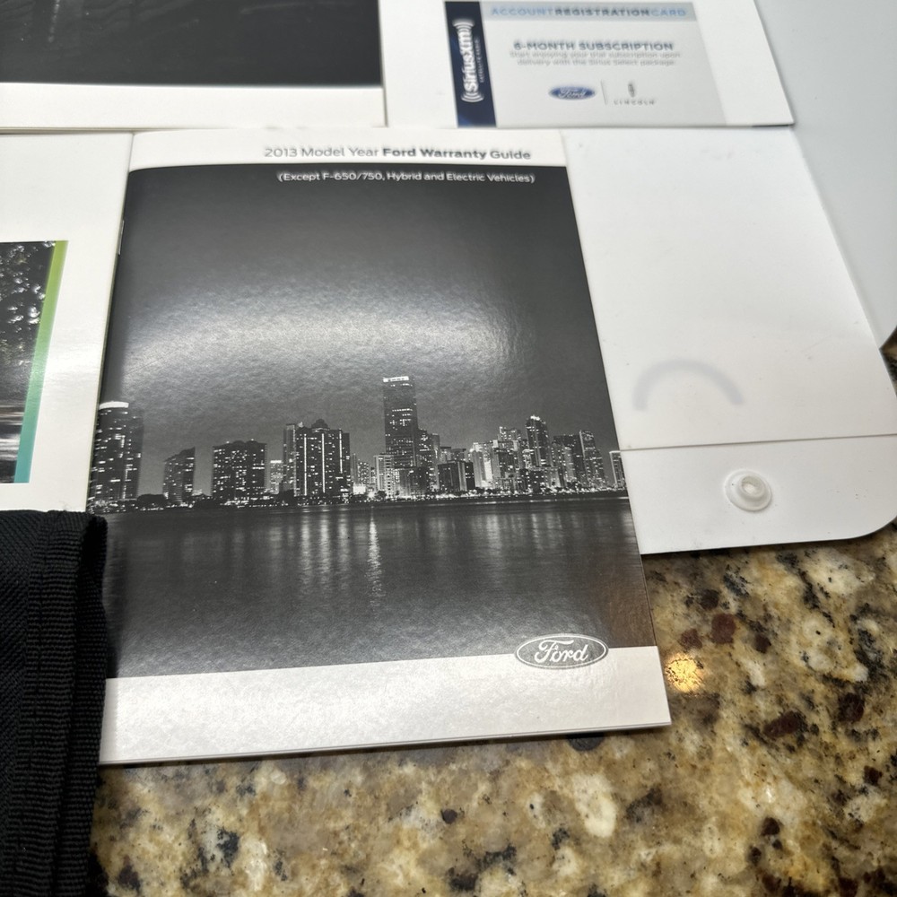 2013 FORD ESCAPE SUV QUICK REFERENCE GUIDE MANUAL SUPPLEMENT BOOKLETS with Case