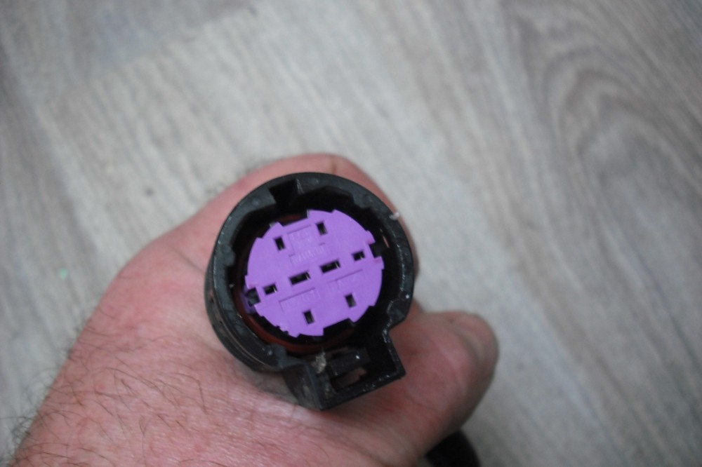 ALFA ROMEO MITO HEADLIGHT WIRING PLUG PIGTAIL