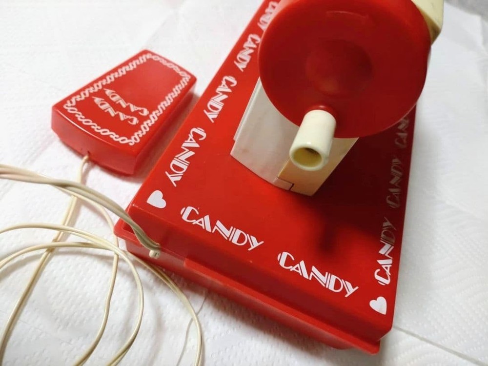 Candy candy sewing machine, operation confirmed, battery included