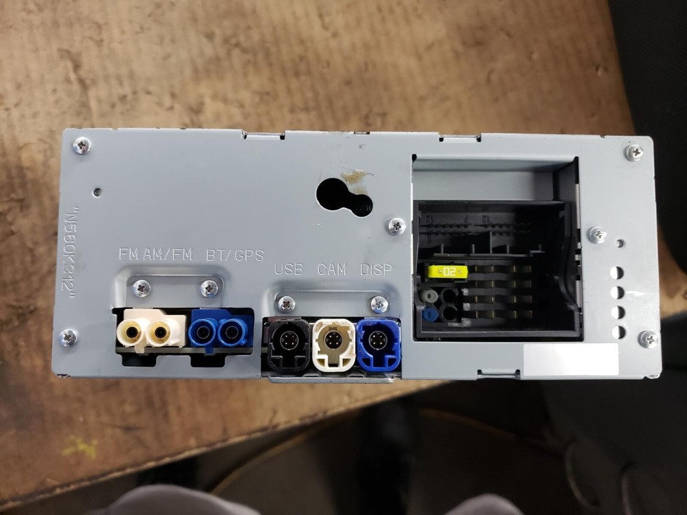 17 MERCEDES C63: Receiver, ID 2059009228