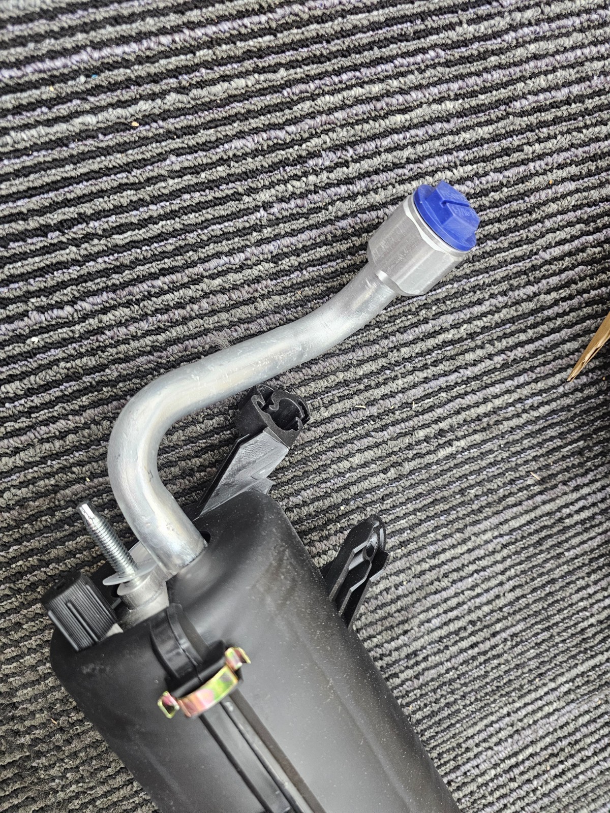 Omega Environmental Technologies 37-23233-AM Accumulator fits Ford F250 350 450