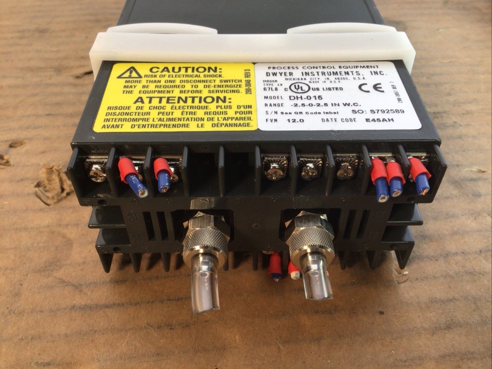 DWYER DH-015 Pressure Controller