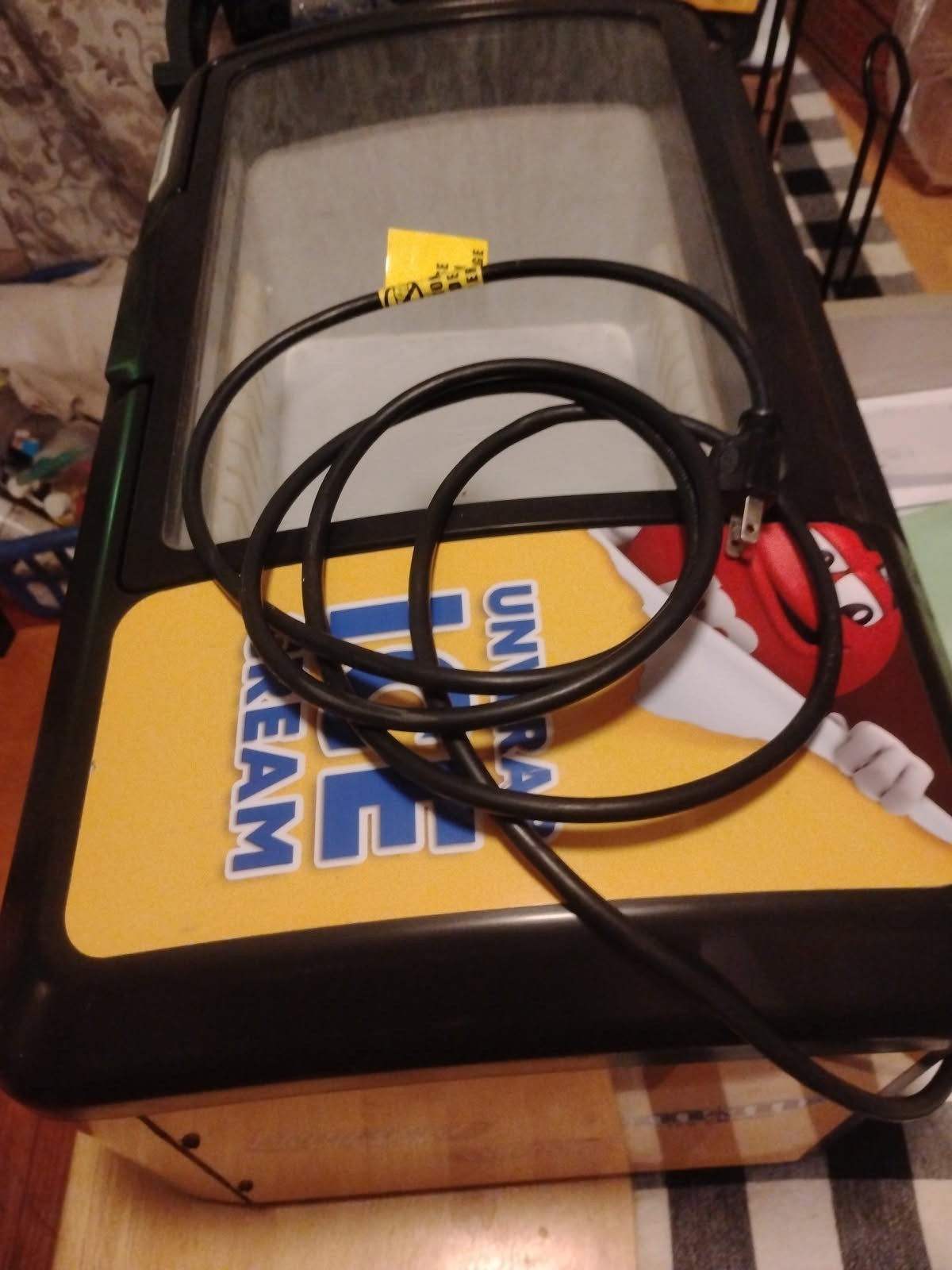 26" Tabletop Countertop Freezer Commercial 5 cu ft M&M Excellence Model MM-1D