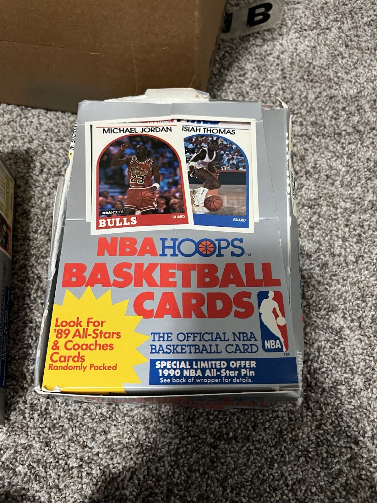 1 Box (2nd layer) FASC 1989 Series 1 NBA HOOPS 36 sealed packs (Jordan cover)