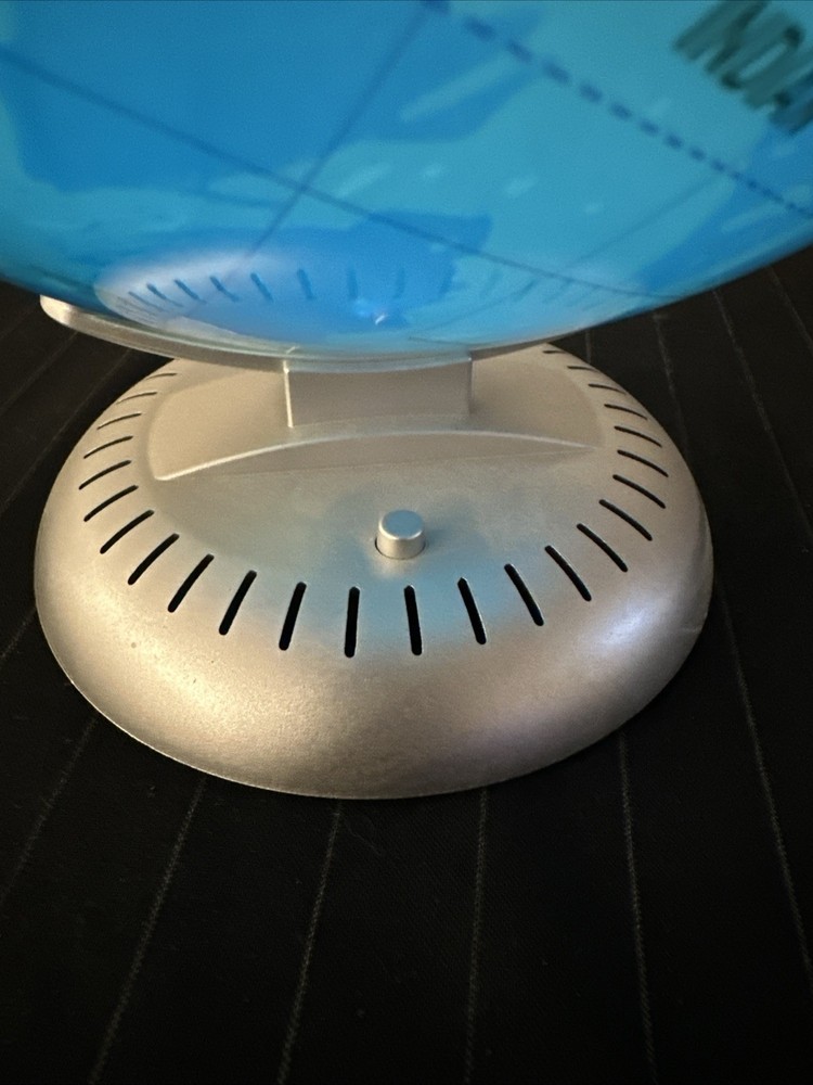 Light Up standing world globe
