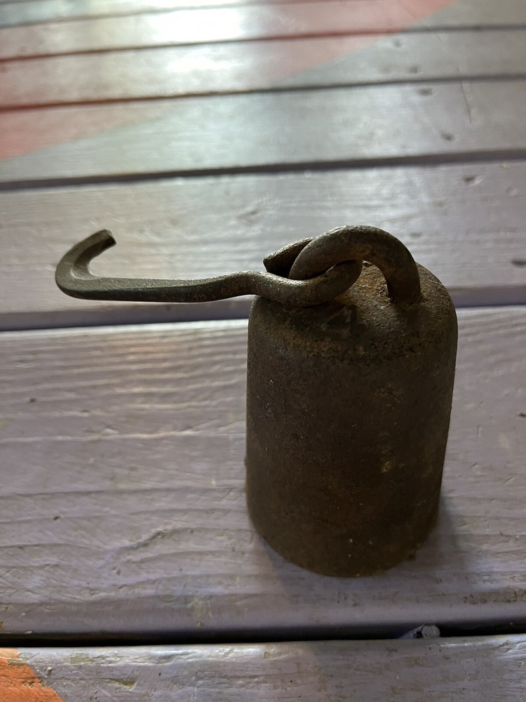 Vintage Iron 4 LB. Scale Weight