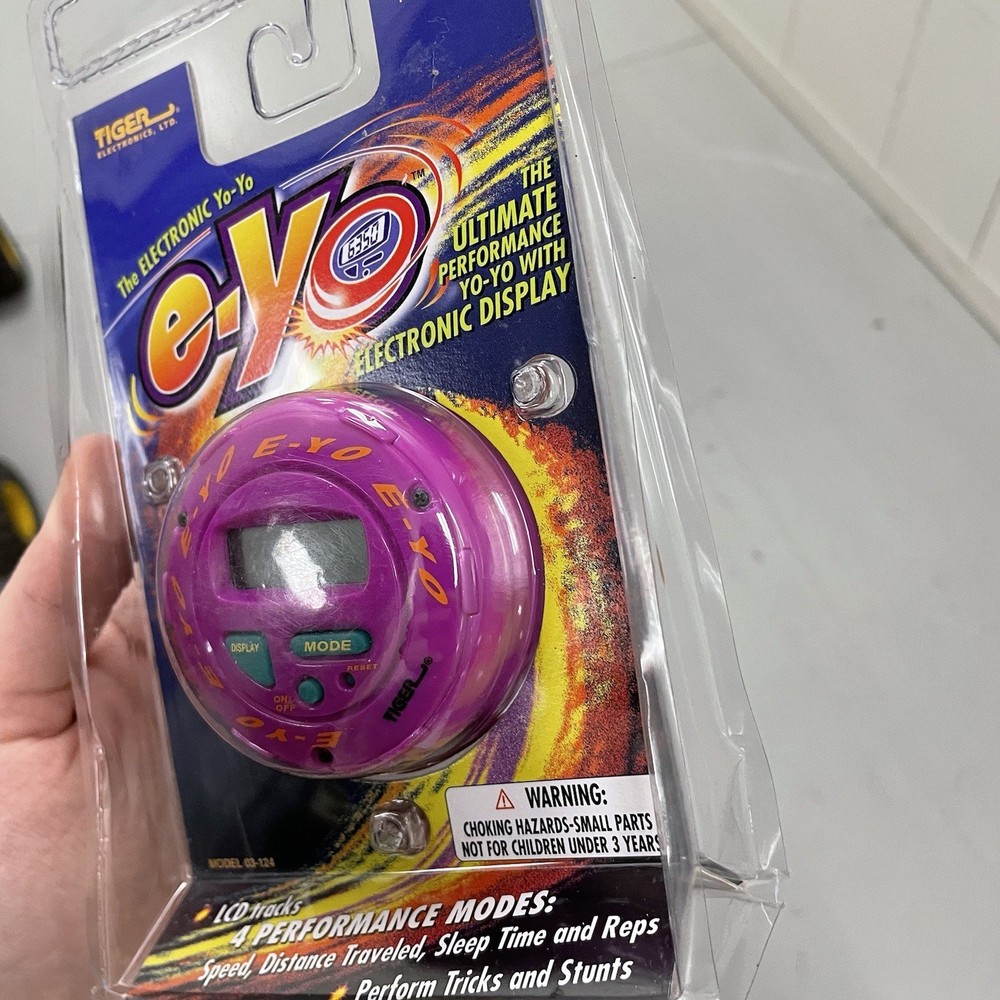 Tiger Electronics E-yo Electronic Yo Yo 1998 Model 03-124 New & Sealed 1998