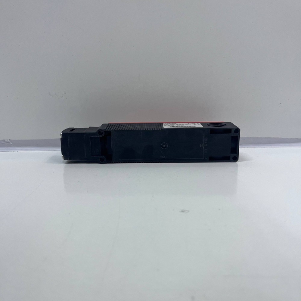 NEW EUCHNER TP1-528A230M SAFETY SWITCH, UK#286