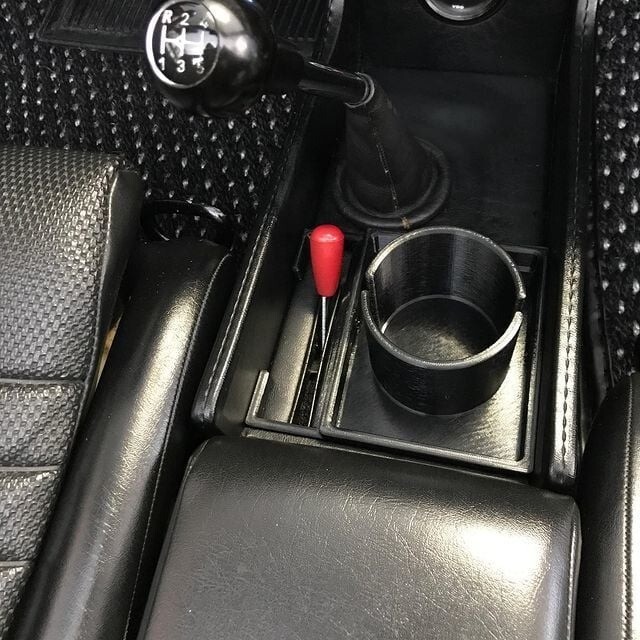 Cupholder for Porsche 914 console