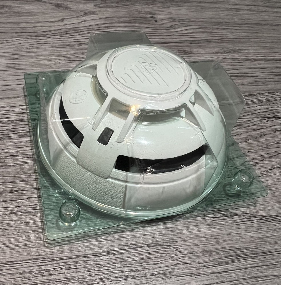 Mircom MIX-4020 Multi Sensor Detector - New