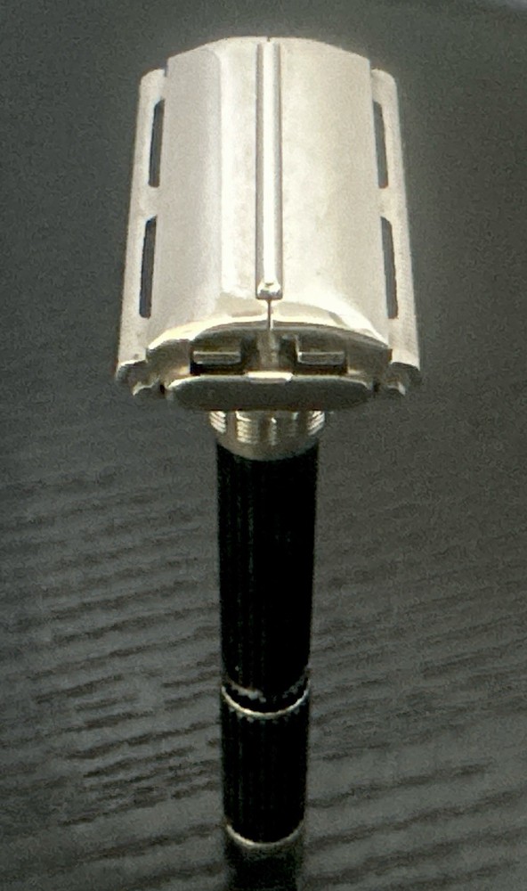 Gillette “The No Date Code” PV Super Adjustable 109 Safety Razor/circa 1977-1981