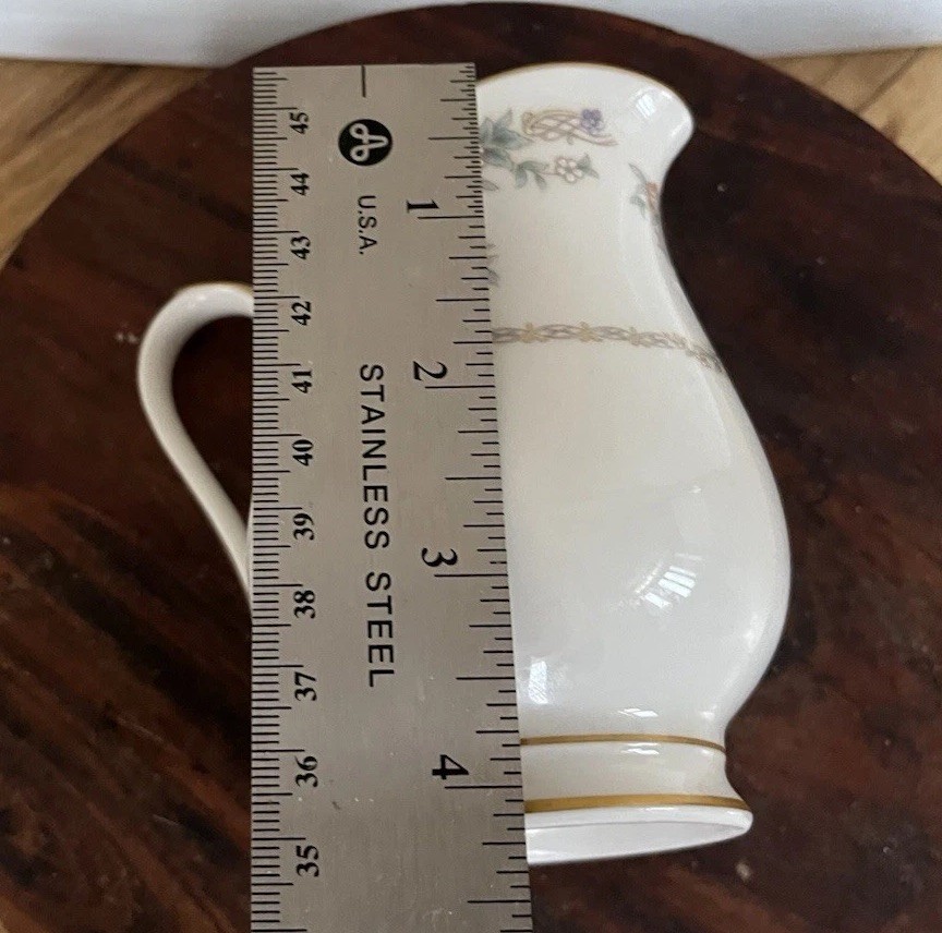 NORITAKE GALLERY CREAMER 4 3/8" Excellent