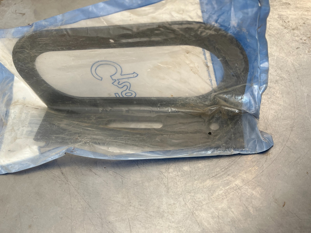 43362 Genuine GROTE Oval Light BRACKET