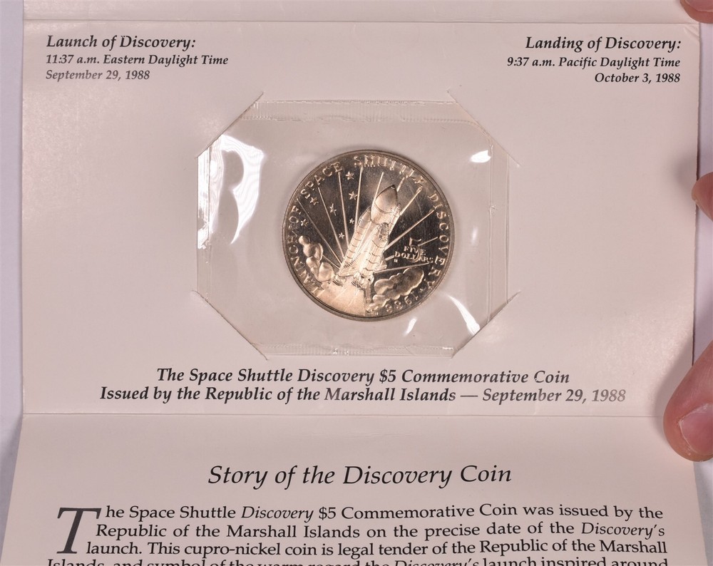 1988 Marshall Islands Space Shuttle Discovery $5 Commemorative