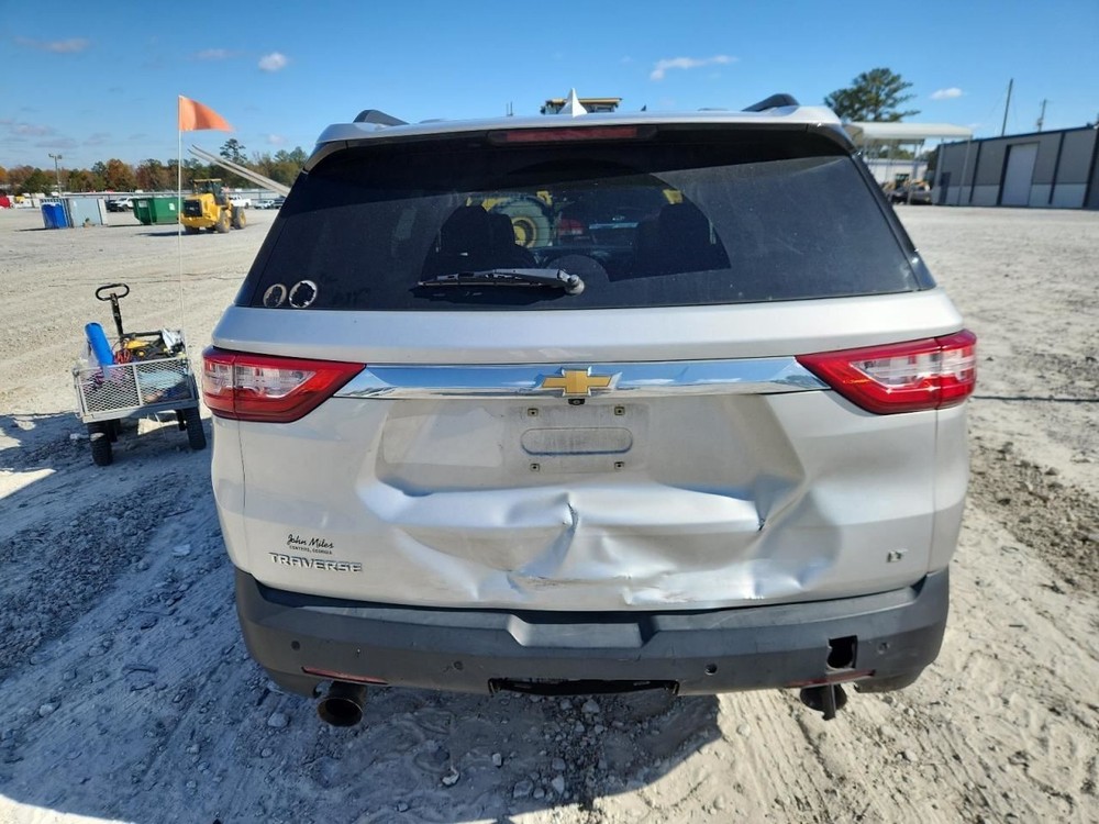 TRAVERSE 2021 Glove Box 4922482