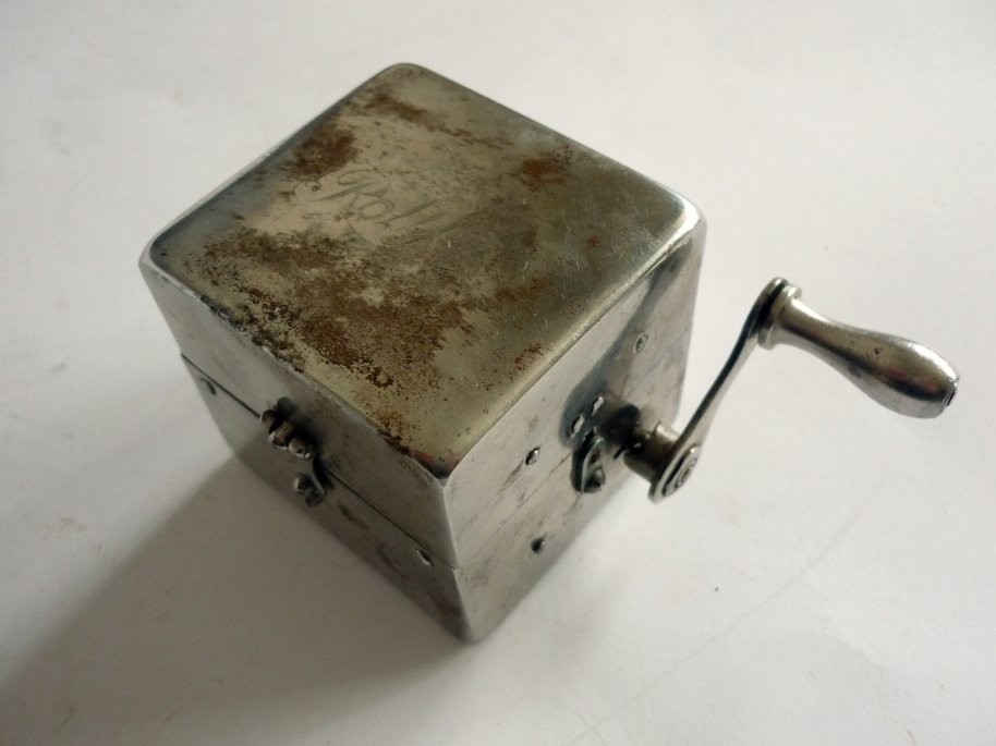 Antique German ROLLFIX Four Rollers Razor Blade Sharpener With Box 1920's