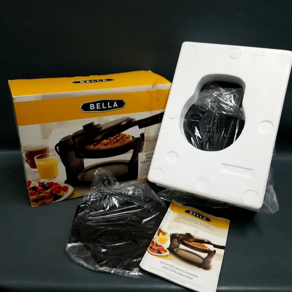 NEW IN DAMAGED BOX-Bella Rotating Belgian Waffle Maker