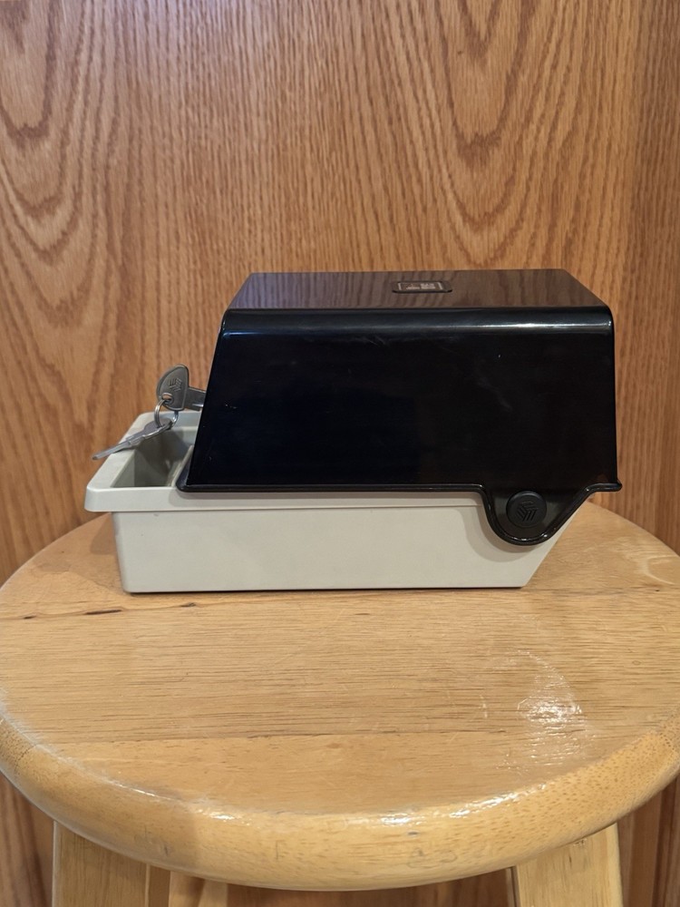 Floppy Diskette 3.5" Disk Storage Container With Lock and Keys 30 Locked 4 Not