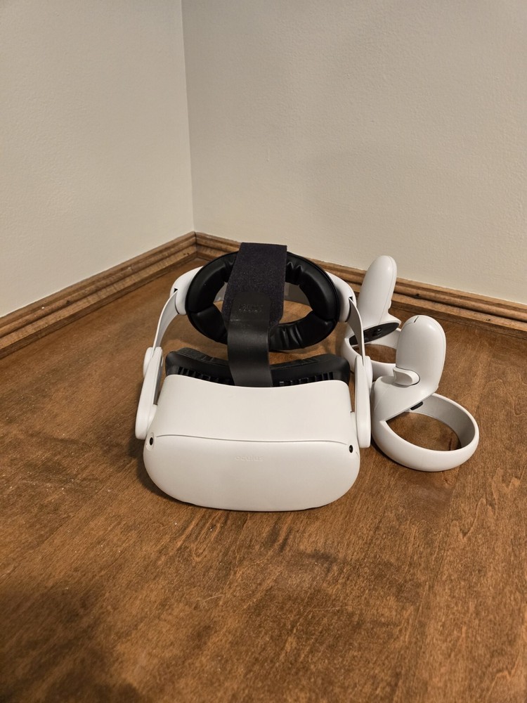 Ocuals Quest 2! 256gb! NEW head strap!