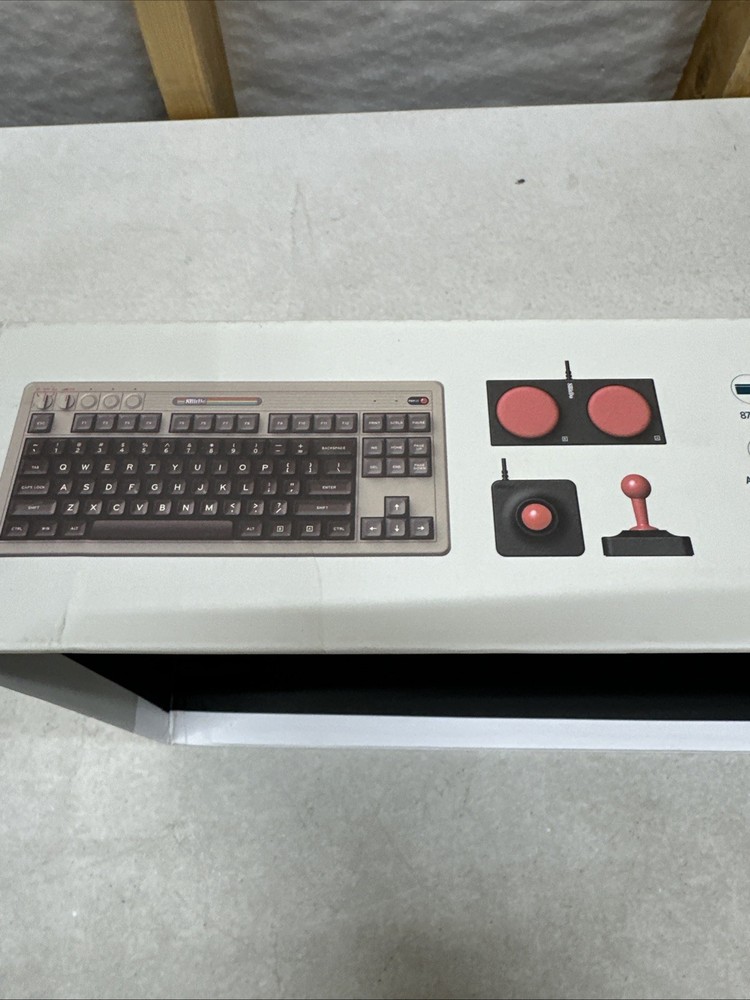 8Bitdo Retro Bluetooth Mechanical Gaming Keyboard, Programmable - C64 Edition