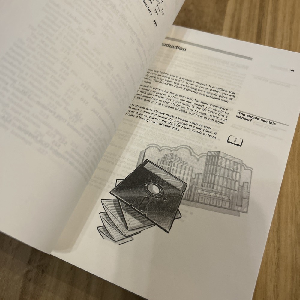 VINTAGE 1988 MICROSOFT MS-DOS USER'S GUIDE AND USER'S REFERENCE MANUAL NICE!