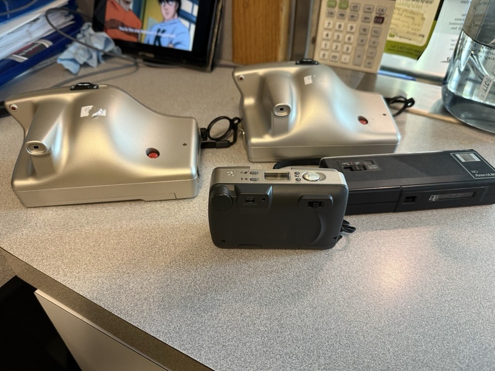 Small Camera Lot Mostly Broken