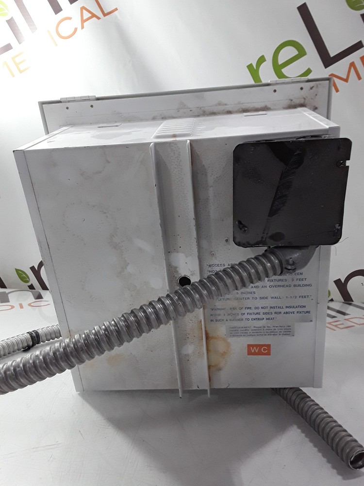 Skytron Mini Argos Surgical Light