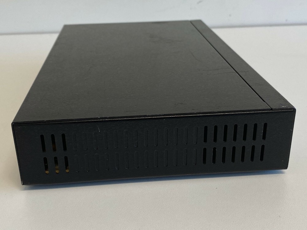 Shelf1: DIGI MIL-5220TX 10/100MBPS SWITCH