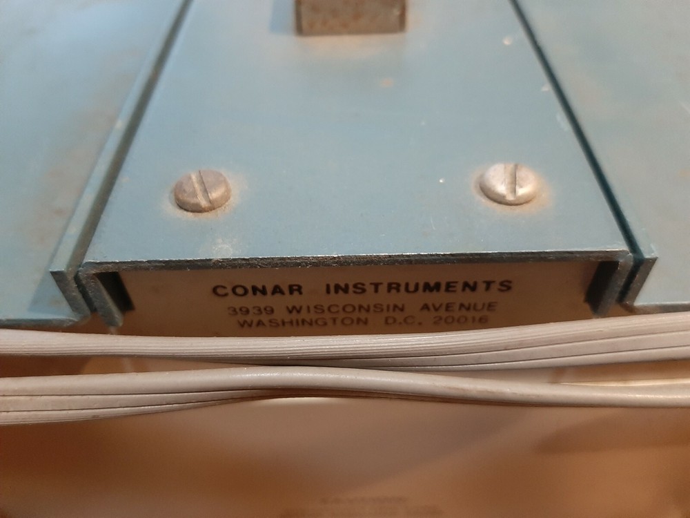 CONAR INSTRUMENTS 261 ANALYZER NRI AUTOMOTIVE DIVISION UNIT POWERS ON