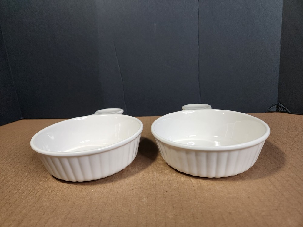 2 Grab It White Ceramic Tab Handle Dishes