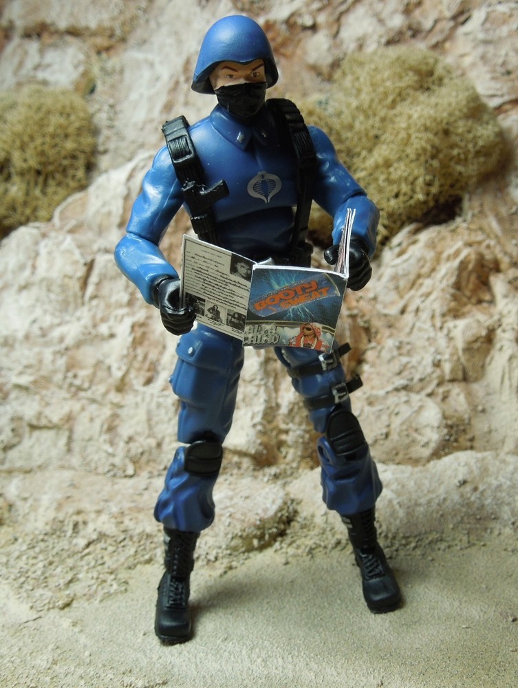 1/18 Scale Custom Playboy Cobra Baroness - includes several interior pages