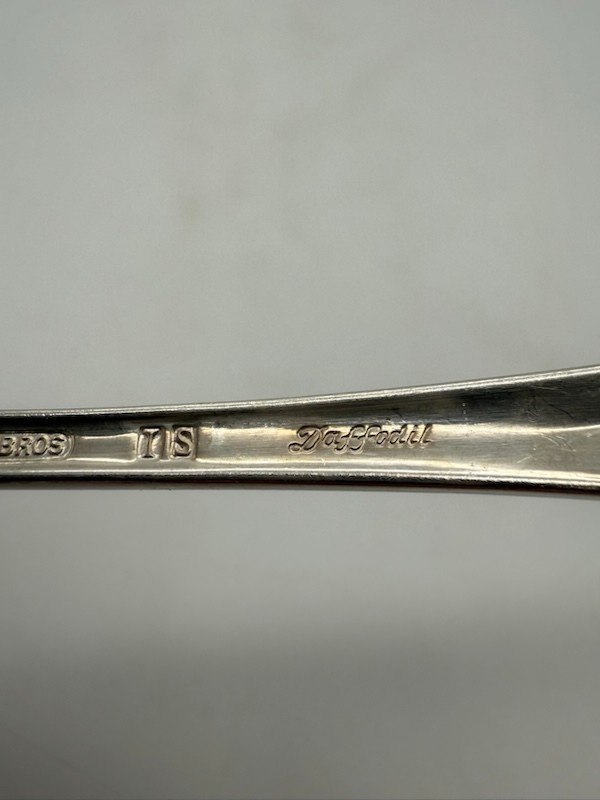 Set of 4 1847 Rogers Bros Daffodil Silver Plate Teaspoons 6"