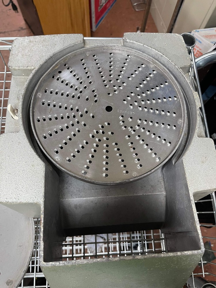 Robot Coupe CL400 Continuous Feed Attachment with 2 Blades.