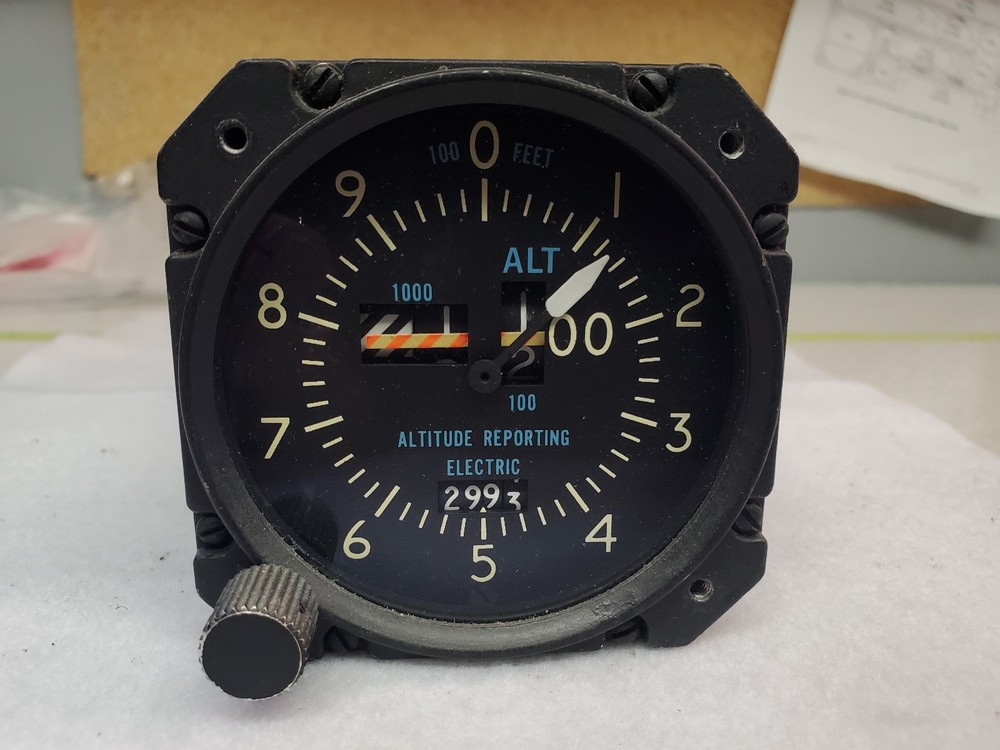 Arc EA-401A Encoding Altimeter
