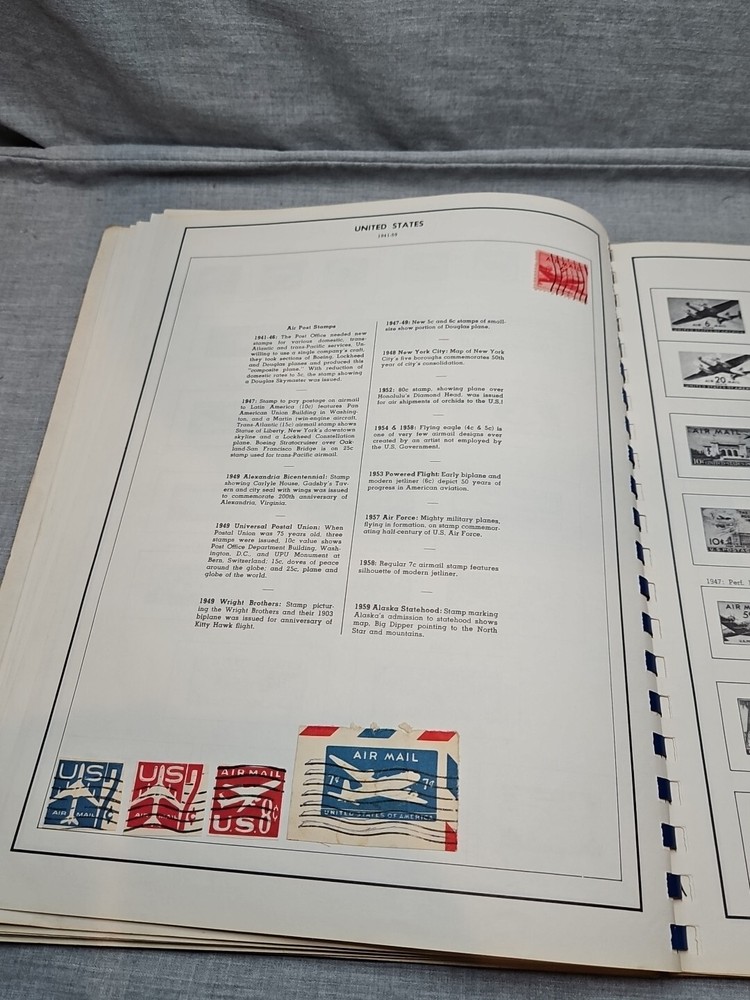 The Harris Freedom Album United States Stamp Book 1967 Read 200 Stamps Included