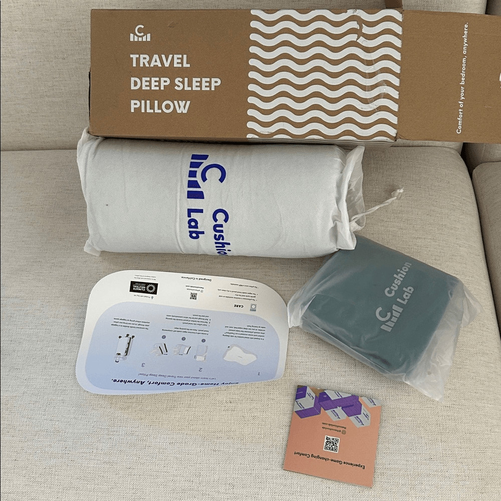 Cushion Lab Travel Deep Sleep Memory Foam Neck pillow, Green, NWT, Open box