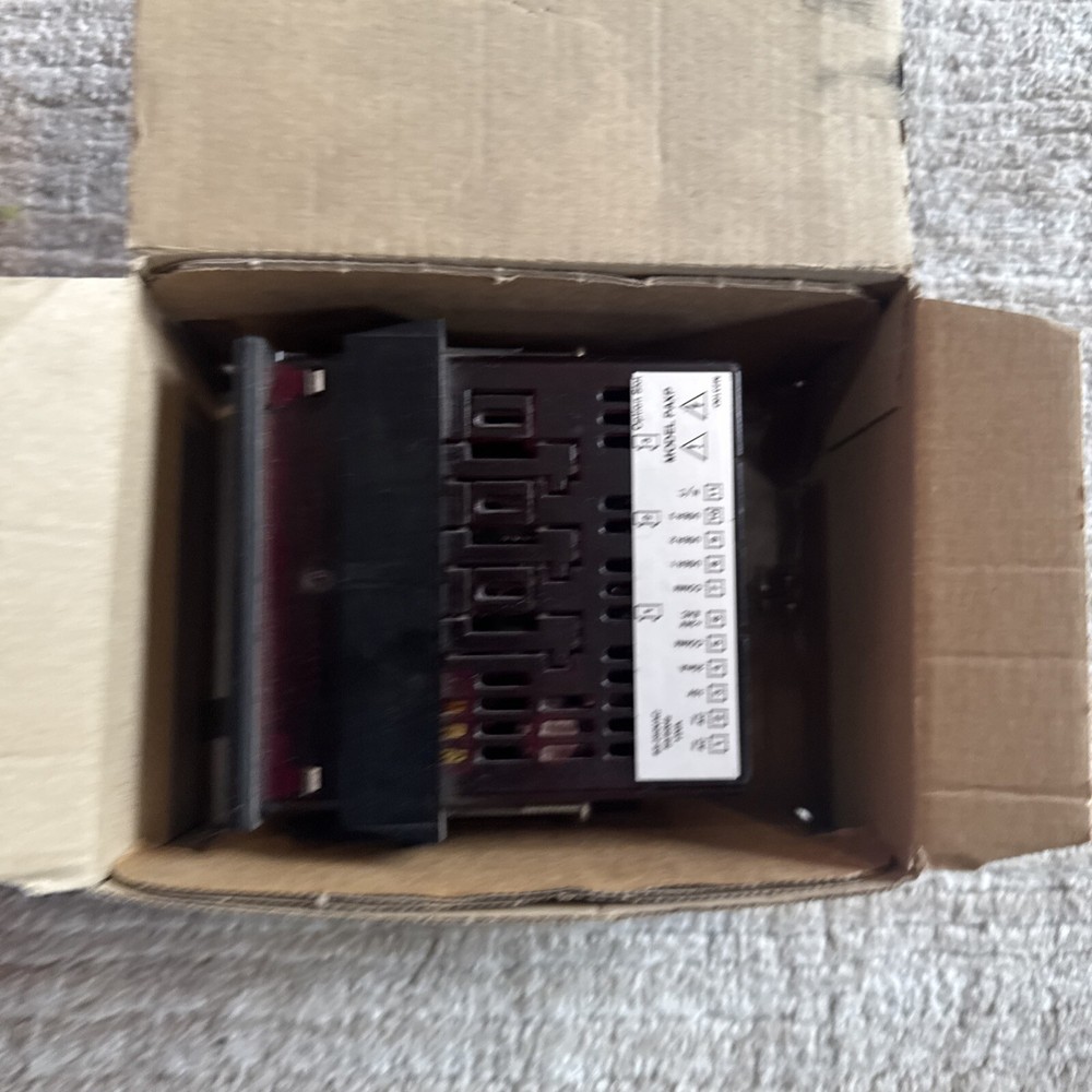RED LION CONTROLS PAXP0000 PROCESS INPUT METER 5 DIGIT-RED