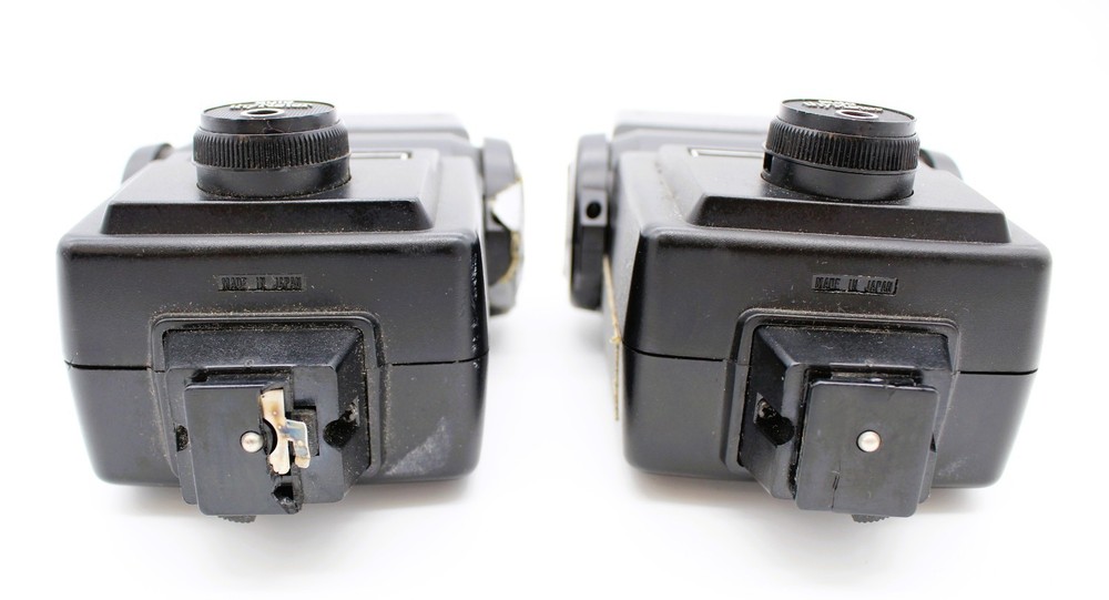 Vivitar 283 Auto Thyristor Flashes (2x) w/ Case – Untested / AS-IS
