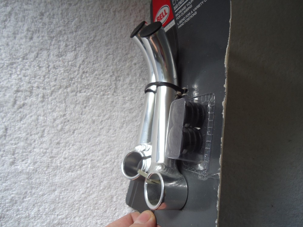 " NWT " Bell Extendo 200 Bar Ends " Great Gift Item "
