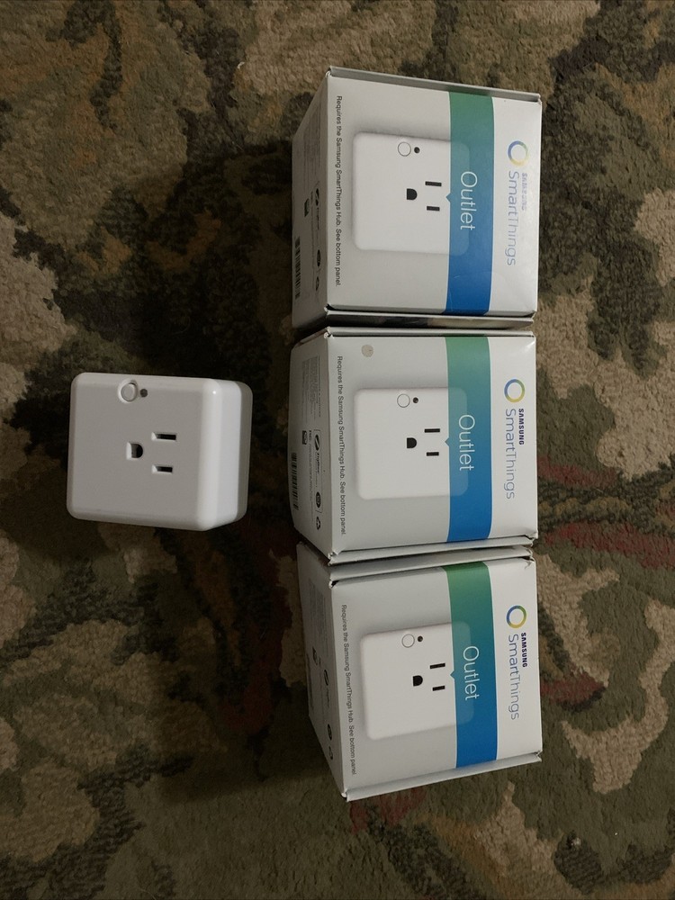SAMSUNG SMART THINGS OUTLET 4 PACK