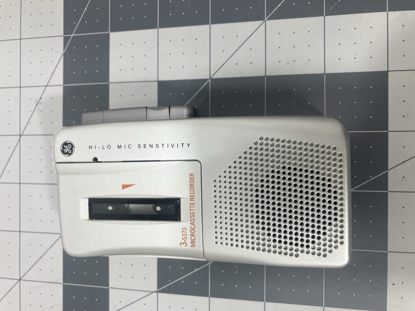 General Electric 3-5373A Micro Cassette Voice Recorder With 3 Tapes Tested