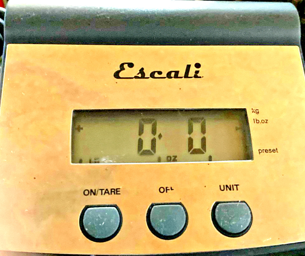 Escali Digital Scale.Mod#S100 11 X 11.5 Scale surface.220 lbs. Max (Read below)