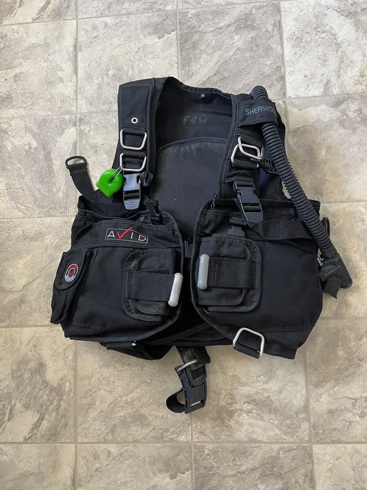Sherwood Avid Buoyancy Compensator