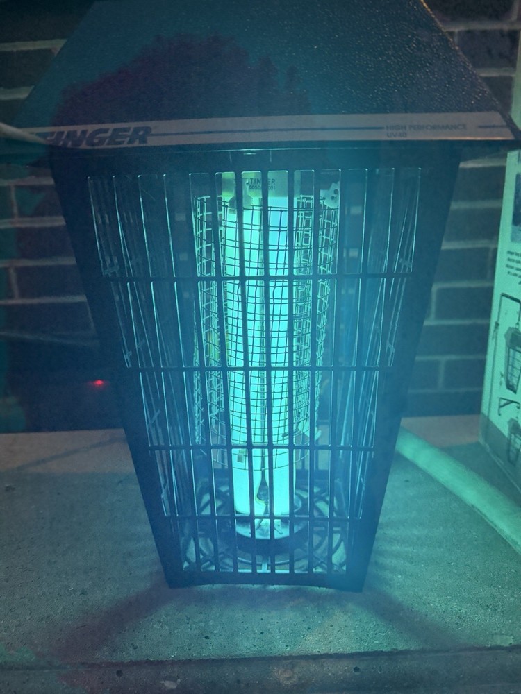 Stinger Bug Zapper Model UV 40 USA TESTED WORKING WITH BOX