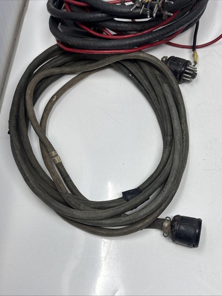 Twin V Motorola Transmitter Radio Model T41GGV-1 Type TA104 Very Rare Untested .