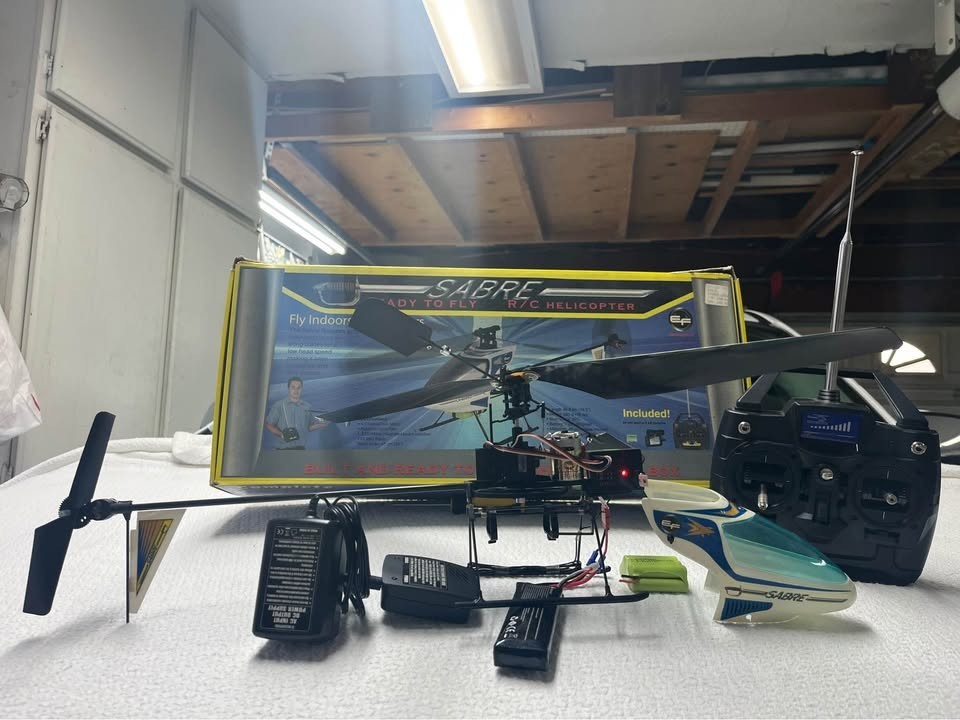 Sabre RC Helicopter – Tested – Needs Battery