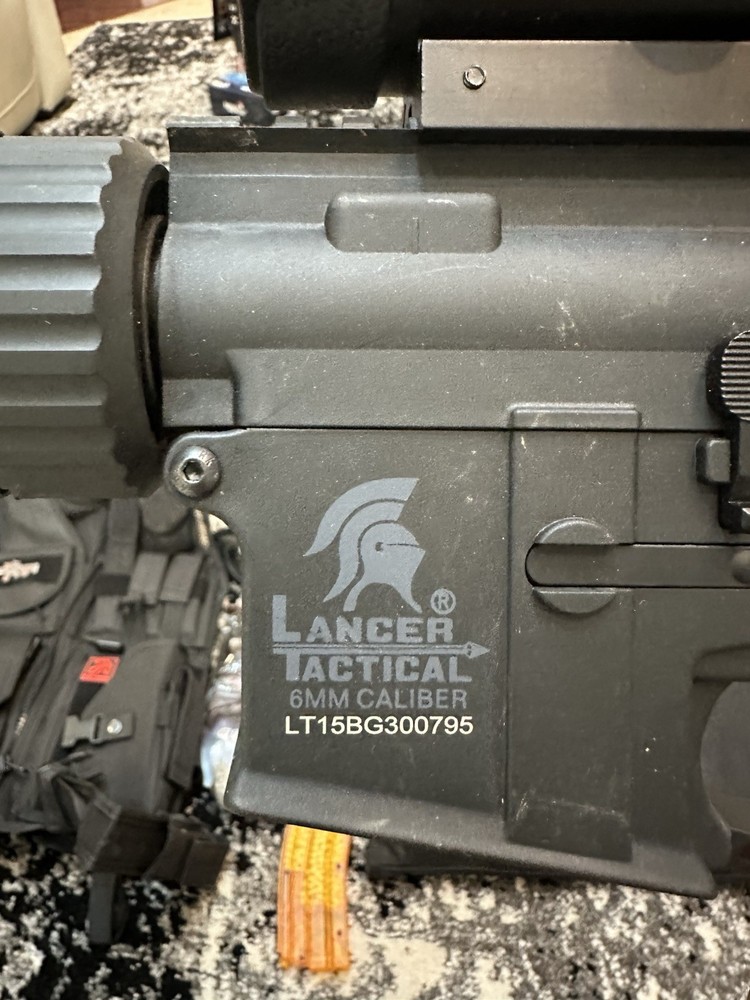 Lancer M4 Airsoft Gun Kit