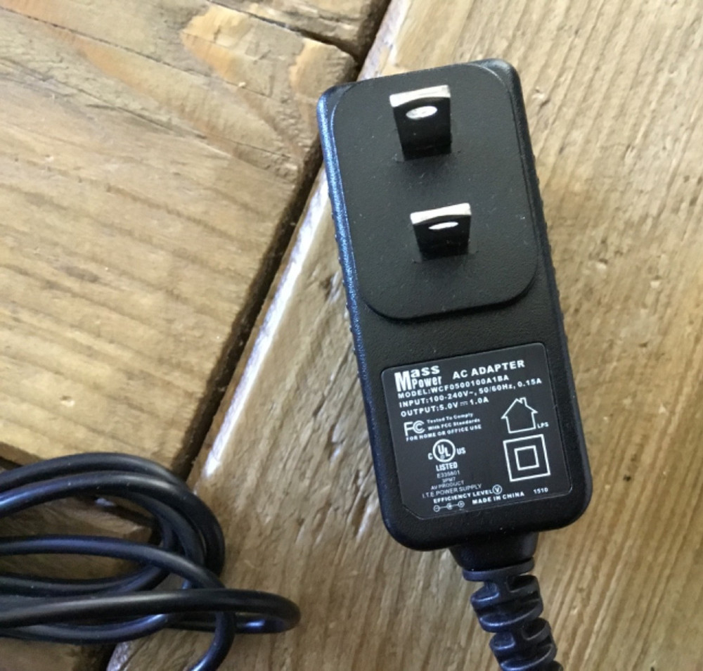 Vanco 280592 HDMI Over Single Cat5e/Cat6 Cable Extender! Transmitter/Receiver