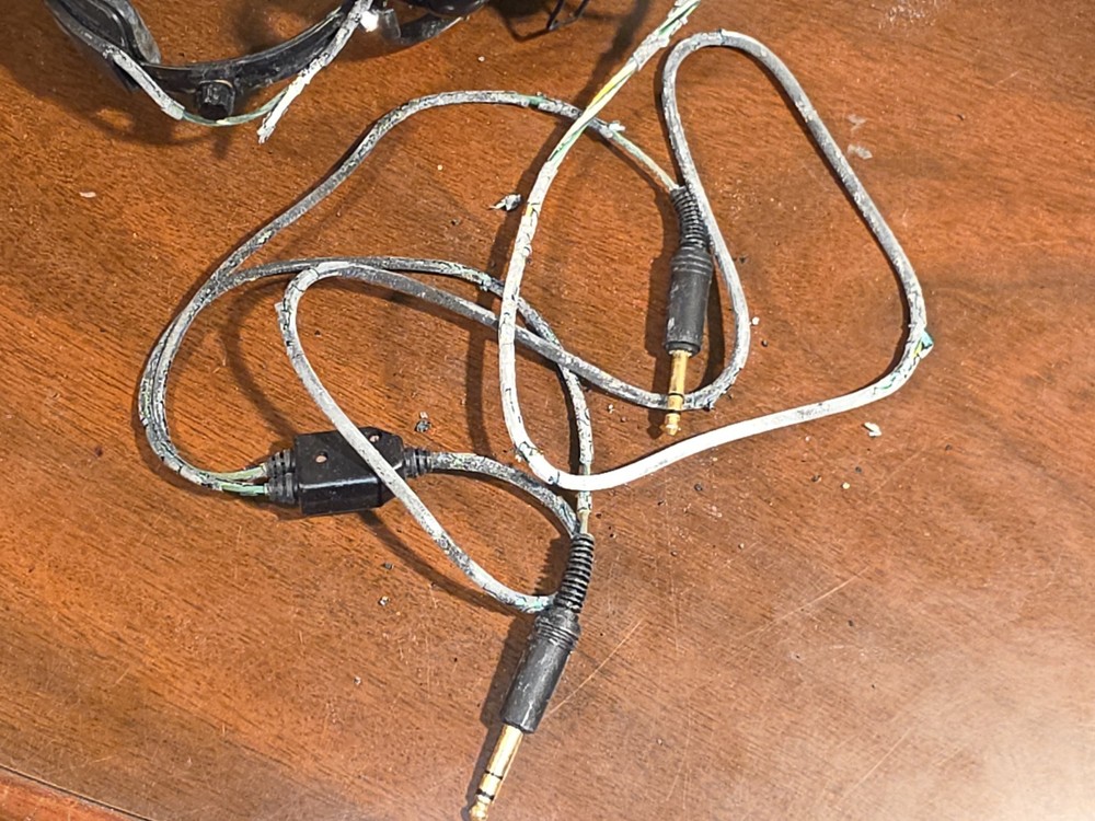 ASA Aviation Headset Cord Has Dry Rot. Tested And Working!!